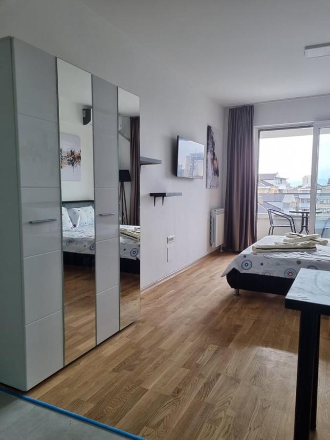 Porta Bus Station Apartment Skopje Esterno foto