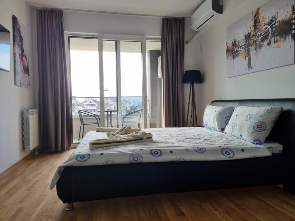 Porta Bus Station Apartment Skopje Esterno foto