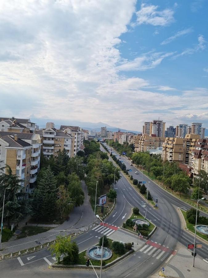 Porta Bus Station Apartment Skopje Esterno foto